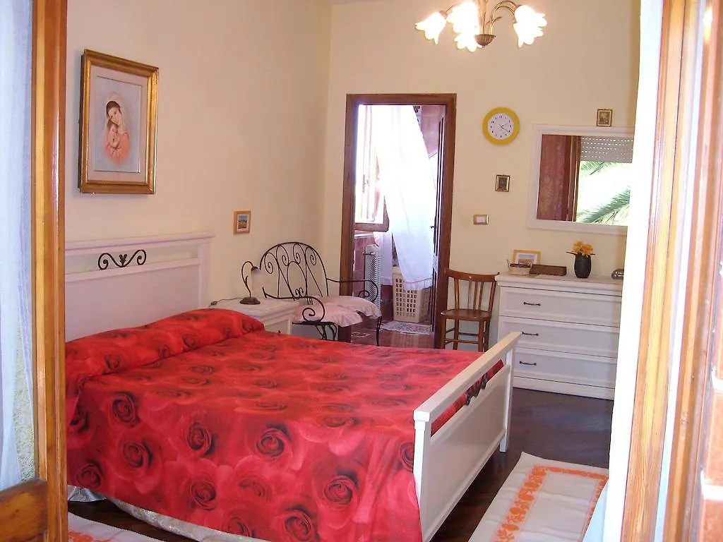 Sa Domu Sarda Bed & Breakfast Piscinas