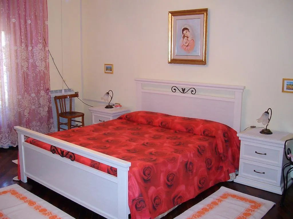 Sa Domu Sarda Bed & Breakfast Piscinas 3*,  Италия