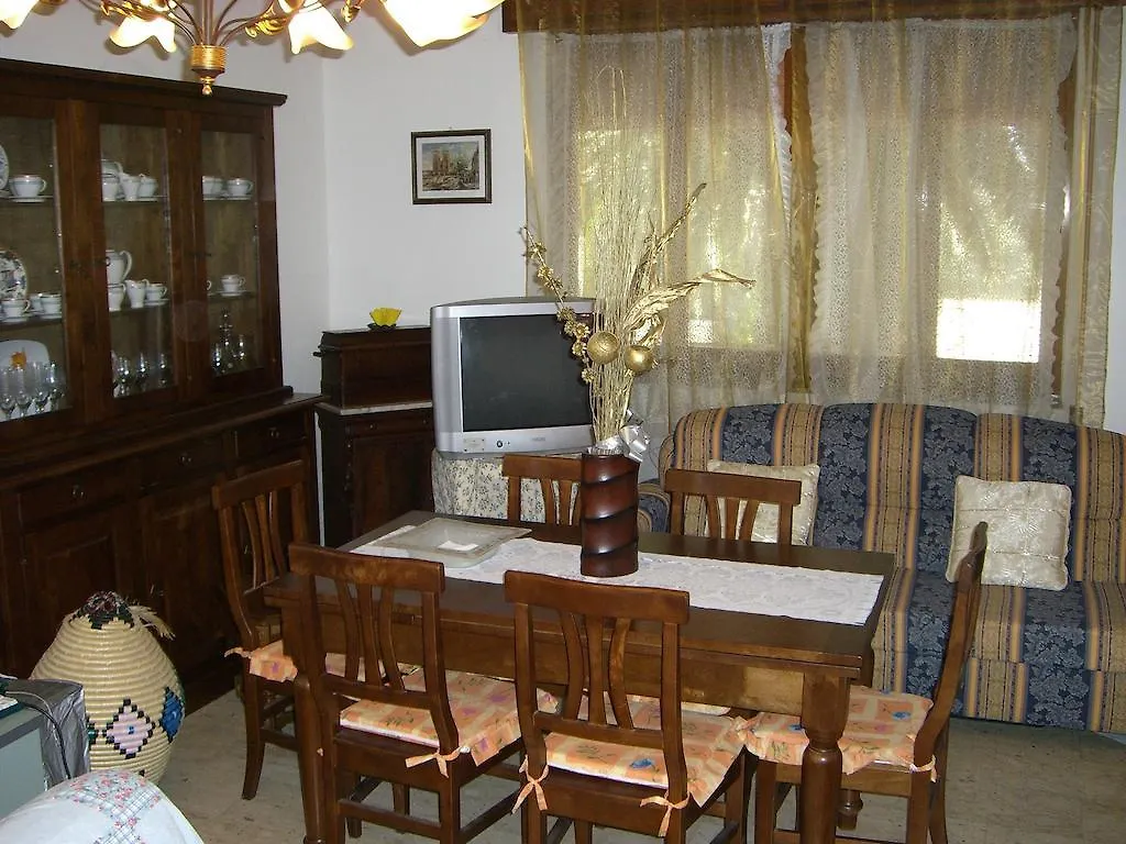 Sa Domu Sarda Bed & Breakfast Piscinas