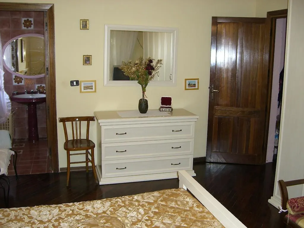 Sa Domu Sarda Bed & Breakfast Piscinas
